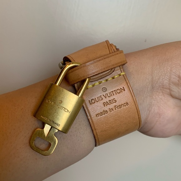 LV Leather Lock and Key Bracelet - Picture 3 of 6